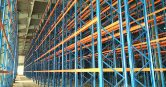 勝通倉儲來給你講講組合式貨架與焊接式貨架的不同點在哪里？