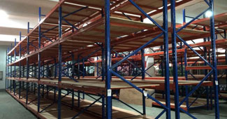 如何量身設(shè)計(jì)重型貨架的規(guī)格?看勝通貨架專業(yè)的解答！