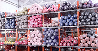 服裝廠使用的面料貨架怎樣擺放？