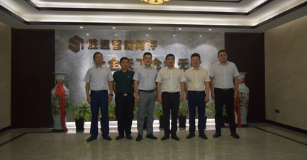 勝通智能迎來馬鞍山當涂縣魏邦軍縣長等領(lǐng)導(dǎo)現(xiàn)場參觀指導(dǎo)！