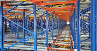 一款定制型的穿梭式貨架，讓海寧金潮實業(yè)的倉儲物流迎來了大變化！