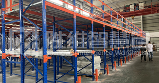 玻璃制品企業(yè)：定制型的閣樓貨架，讓我們的商品存儲(chǔ)更省心！