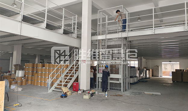 液壓升降機(jī)