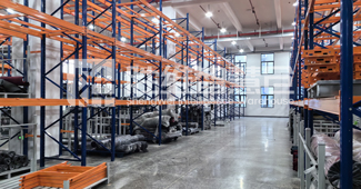 箱包企業(yè)存儲不再難，選對重型貨架是關(guān)鍵！