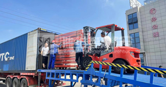 空間利用大師！重型貨架靈活調(diào)節(jié)，出口英國的戶外用品存儲(chǔ)新選擇