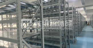 機(jī)械企業(yè)倉儲大升級，這款定制型的料箱立體貨架立大功！