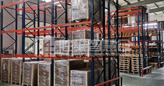 倉(cāng)儲(chǔ)難題困擾你？寧波軟管企業(yè)靠重型貨架破局！