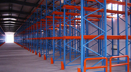 貫通式貨架特點展示