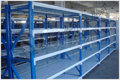 中型倉儲貨架.jpg