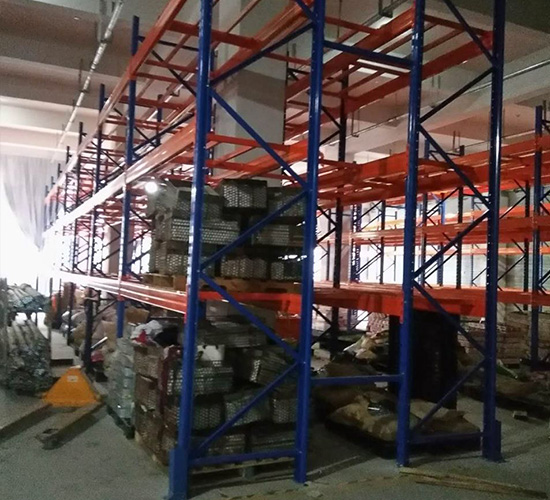重型橫梁式貨架.jpg