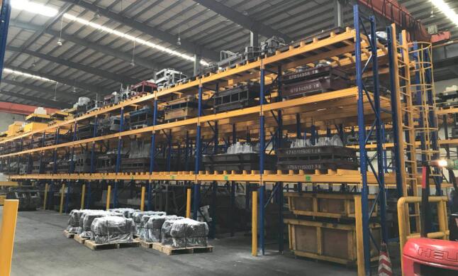 重型橫梁貨架制造.jpg 重型橫梁貨架制造.jpg