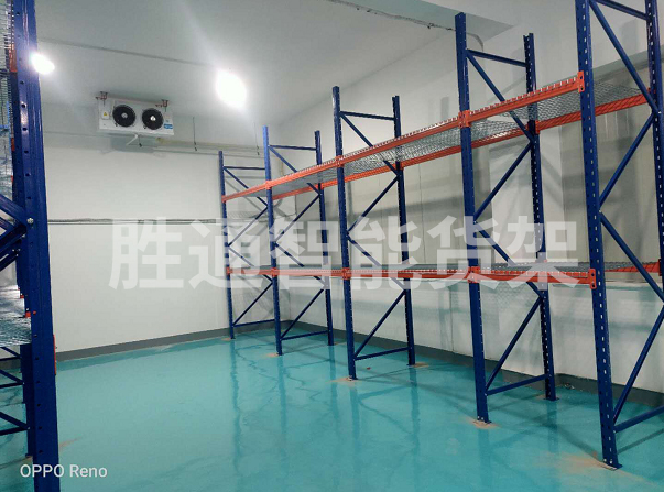 網(wǎng)層板貨架.jpg 網(wǎng)層板貨架.jpg