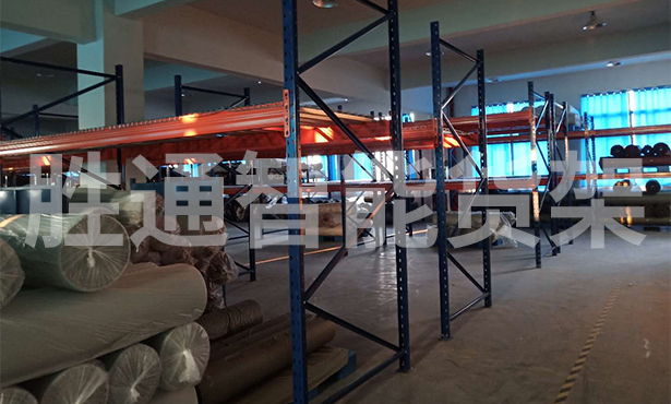 宜爾紡織面料貨架.jpg 宜爾紡織面料貨架.jpg