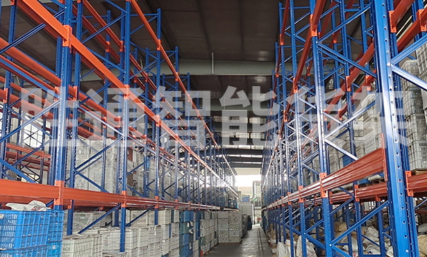 圣鹿廚房用品重型橫梁貨架安裝.jpg 圣鹿廚房用品重型橫梁貨架安裝.jpg