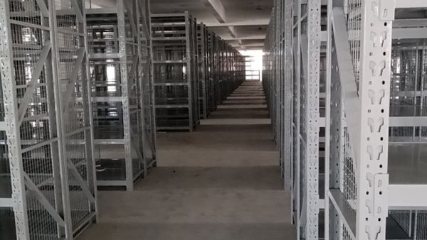 來(lái)看下這款備受臺(tái)州長(zhǎng)欣橡塑青睞的次重型貨架！