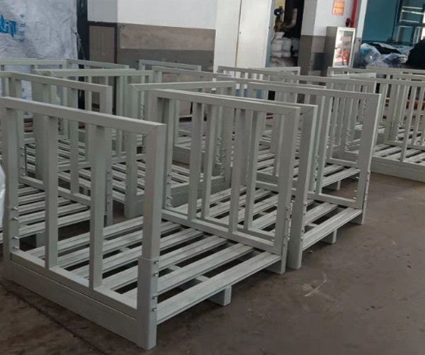 杭州航民錢江染整給自家倉庫換上了質(zhì)量更可靠的勝通面料框！