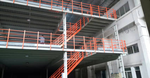 多虧了勝通鋼平臺，寧波宏都模塑的倉庫空間利用率是越來越高！