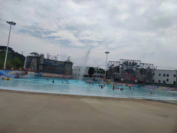 勝通智能電商運(yùn)營團(tuán)隊(duì)開展夏日團(tuán)建！