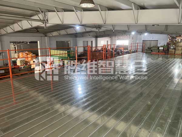 鋼平臺(tái) 鋼平臺(tái)