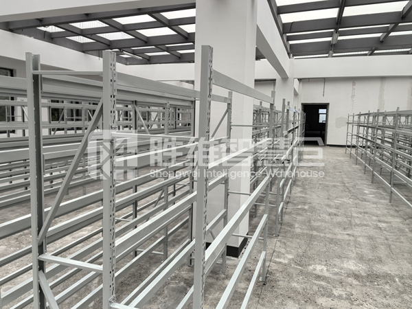 中型貨架2600.jpg 中型貨架2600.jpg