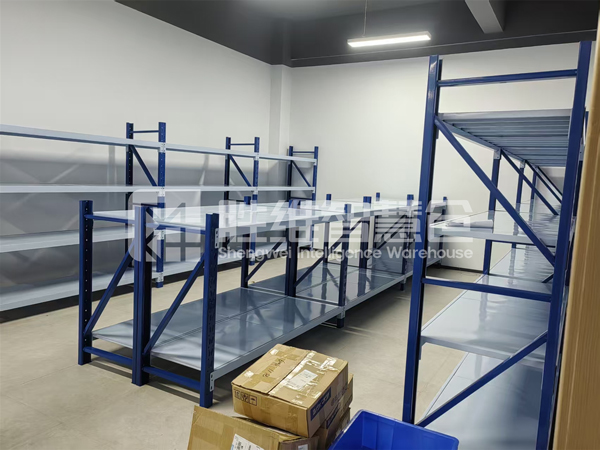 中型貨架2600.jpg 中型貨架2600.jpg